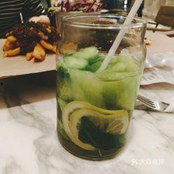 喝酒后吃瓜蜜瓜好不好呀,酒后吃瓜蜜瓜的适宜性探讨