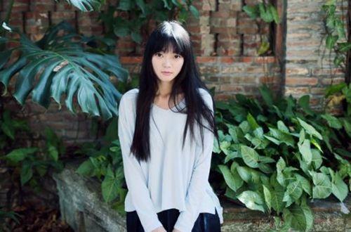 在线吃瓜极品女配,揭秘在线吃瓜极品女配的逆袭之路