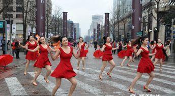 舞蹈室吃瓜,揭秘舞者们的幕后故事