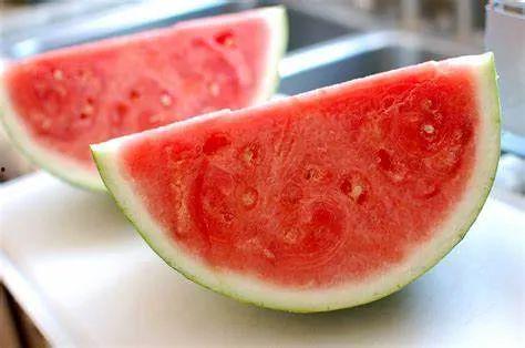 违法式吃瓜,网络暴力背后的黑暗面